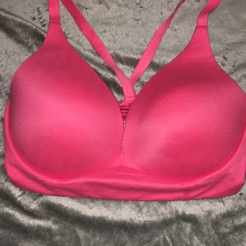 VS lightly lined plunge bra